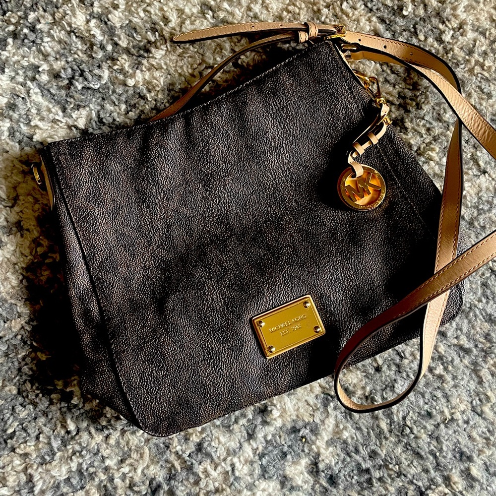 Michael Kors Jet Set Travel Bag